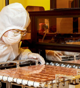 Shattering the Heat Barrier: The Rise of Glass-Based Semiconductor Architecture